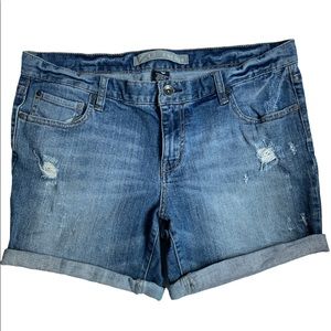 Refuge Distressed Denim Jean Short